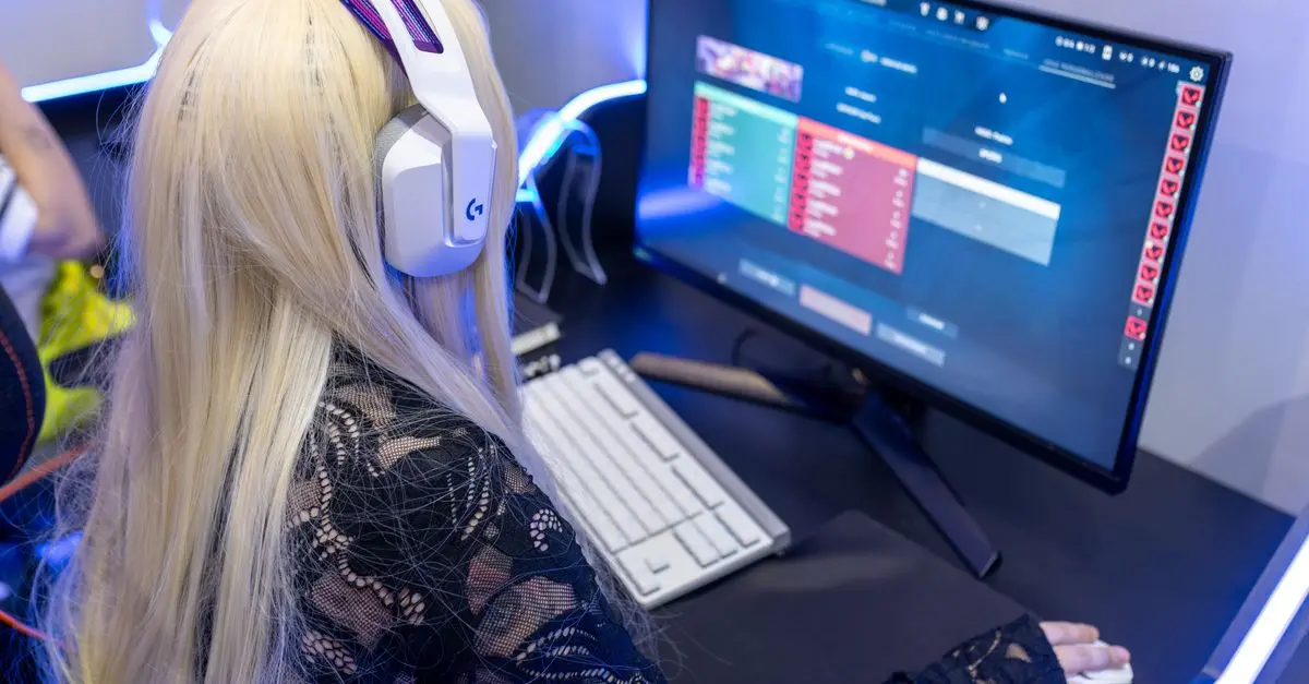 Jakie akcesoria gamingowe warto mieć w swojej strefie gamingu?